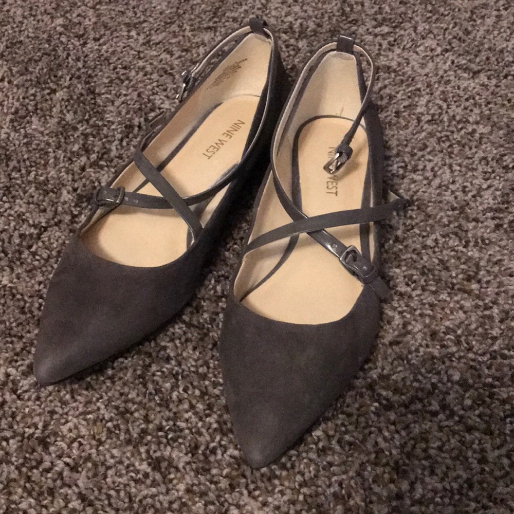Like New Nine West Flats